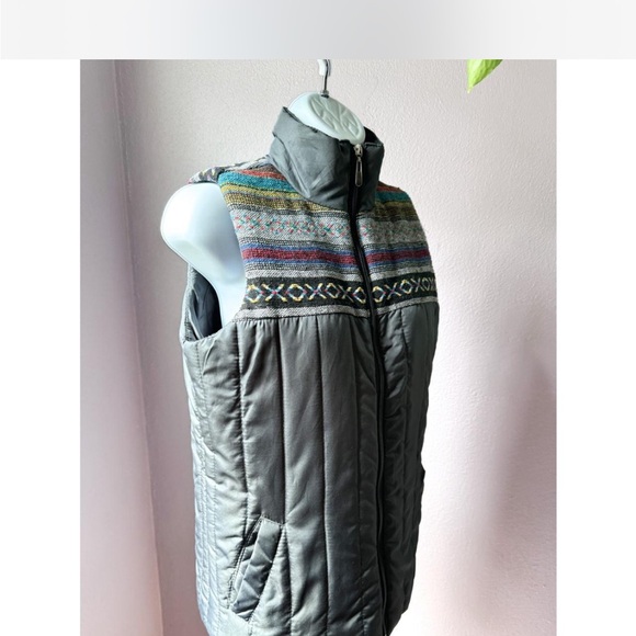 Fresh Puffy Vest Front Zip - Picture 5 of 5